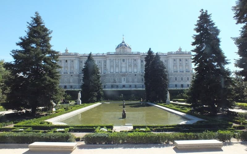 Jardines de Sabatini y Palacio Real