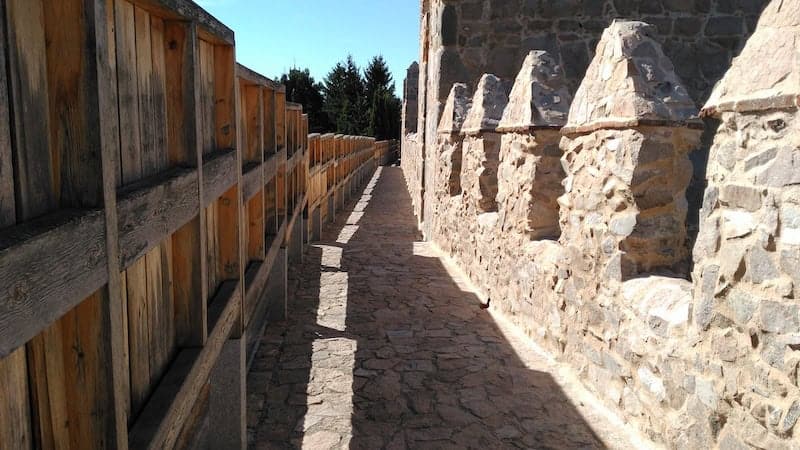 entrada a la muralla