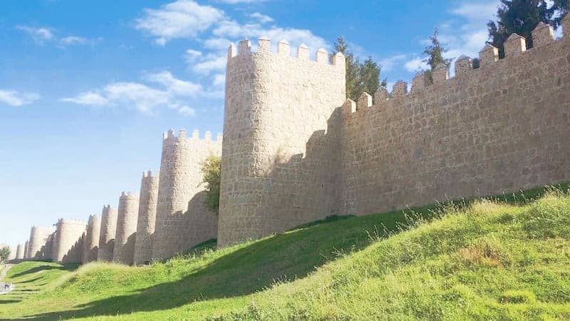 Torres y murallas de Vaila