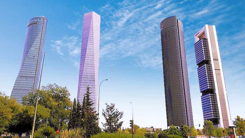 Distrito financiero - cuatro torres
