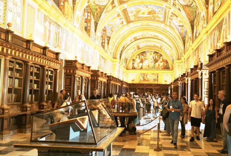 Monasterio - biblioteca